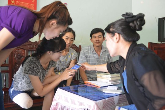 Nhiều trang Fb giả mạo lấy tên Hà Vi để xin tiền và quà