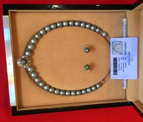 Chuỗi ngọc Tinh Hoa Việt thiết kế riêng tặng Phu nhân Obama