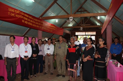 Nô nức đi bầu cử