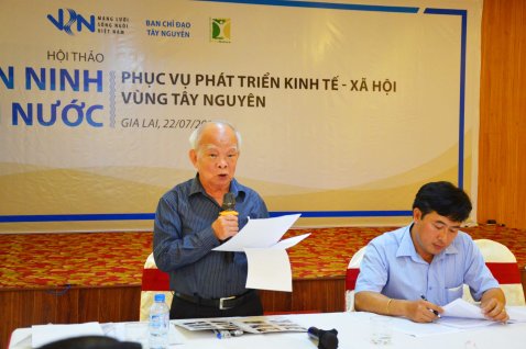 Nhà văn Nguyên Ngọc 84 tuổi trình bày tham luận Rừng và Nước ở Tây Nguyên