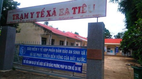 Trạm Y tế xã Ea Tiêu chụp lúc 10 giờ 28 phút ngày 13.8 không có người trực
