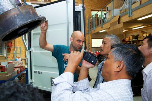 Buổi học cơ khí lý thú của anh em Viết Vinh- Viết Hiền tại Thụy Sĩ