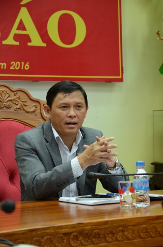 Ông Nguyễn Tuấn Hà phó Chủ tịch UBND tỉnh Đắk Lắk chủ trì họp báo về vụ nổ 