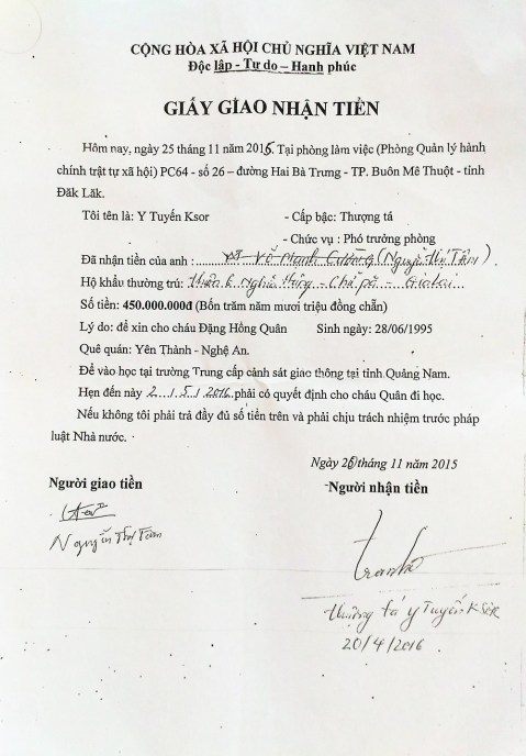 Giấy Thượng tá Y Tuyến nhận 450 triệu của bà Tâm với hứa hẹn chạy trường