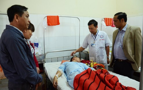 Thượng sĩ Vũ Xuân Khuê đang được điều trị tại khoa Ngoại thần kinh BV ĐK tỉnh Đắk Lắk