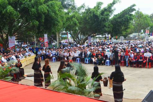 Điệu múa của các thiếu nữ Ê Đê