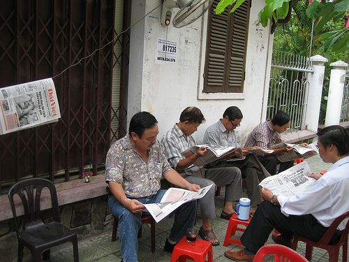 Cà phê vỉa hè vẫn thịnh hành ngày nay