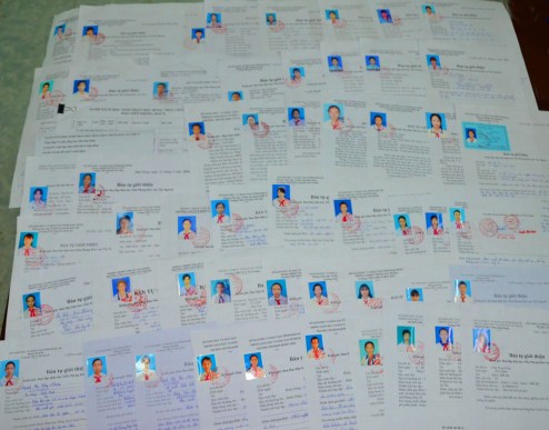 Bản tự giới thiệu cho thấy mỗi học sinh được nhận học bổng đều đặc biệt vượt khó